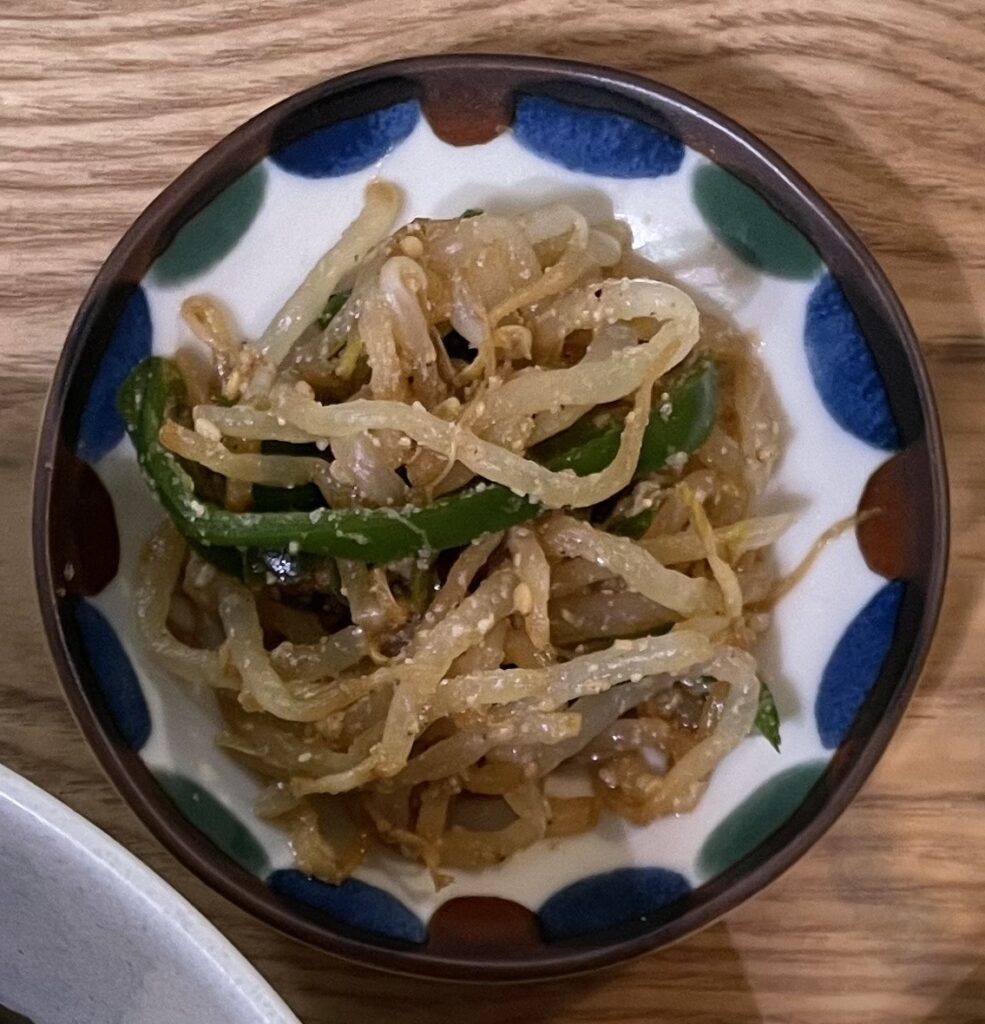 もやしのごま和え