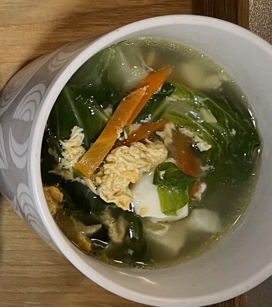 チンゲンサイ
と卵のスープ